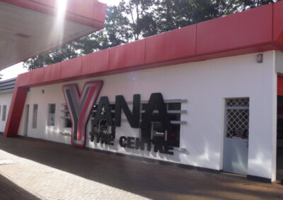 YANA Tyres